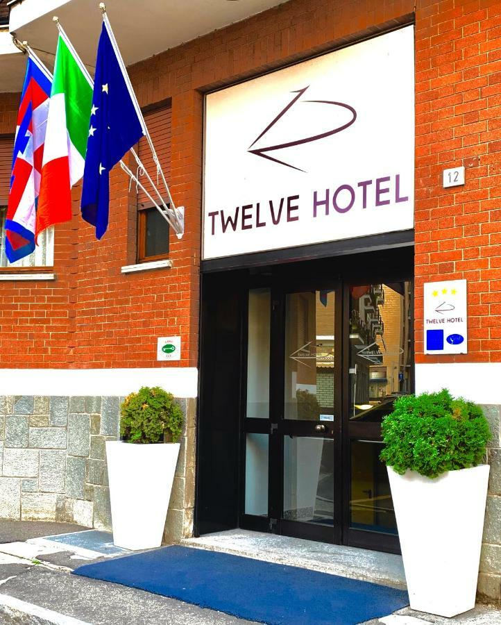 Twelve Hotel Moncalieri Eksteriør billede